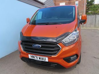 Ford Transit Custom 320 LIMITED 2.0 ECOBLUE 182 AUTOMATIC AIR CON CRUISE F+R SENSORS