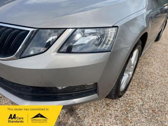 Skoda Octavia 1.6 TDI SE Estate 5dr Diesel DSG Euro 6 (s/s) (115 ps)