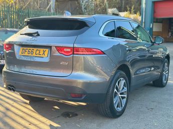 Jaguar F-Pace 2.0 D180 Portfolio SUV 5dr Diesel Auto AWD Euro 6 (s/s) (180 ps)