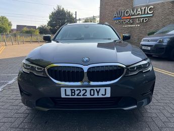 BMW 3 Series 2.0 330e 12kWh SE Pro Touring 5dr Petrol Plug-in Hybrid Auto Eur