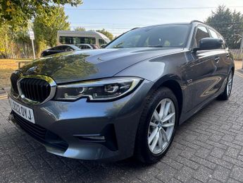 BMW 3 Series 2.0 330e 12kWh SE Pro Touring 5dr Petrol Plug-in Hybrid Auto Eur