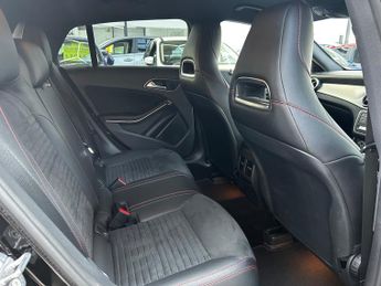 Mercedes-Benz CLA Class 2.1 CLA220d AMG Line Night Edition Shooting Brake Diesel 7G-DCT 