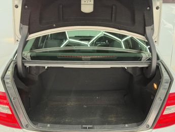 Mercedes-Benz C Class 2.1 C220 CDI BlueEfficiency Executive SE G-Tronic+ Euro 5 (s/s) 