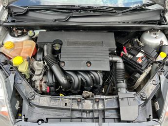 Ford Fiesta 1.4 Zetec 5dr [Climate]