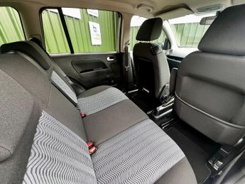 Ford Fusion 1.6 Plus Hatchback 5dr Petrol Automatic (181 g/km, 99 bhp)