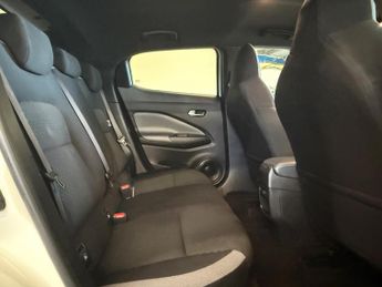 Nissan Juke 1.0 DIG-T N-Connecta SUV 5dr Petrol Manual Euro 6 (s/s) (117 ps)