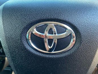 Toyota Prius 1.8 VVTi Excel Euro 6 (S/S) CVT 5Dr