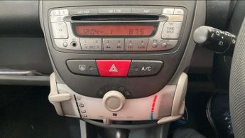 Toyota Aygo VVT-I PLUS 3-Door