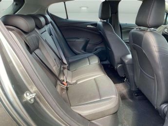 Vauxhall Astra 1.4i Turbo Elite Nav Auto Euro 6 (s/s) 5dr