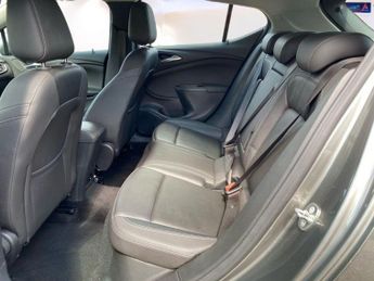 Vauxhall Astra 1.4i Turbo Elite Nav Auto Euro 6 (s/s) 5dr
