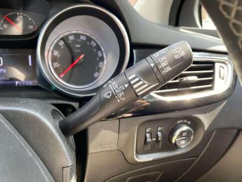 Vauxhall Astra 1.4i Turbo Elite Nav Auto Euro 6 (s/s) 5dr