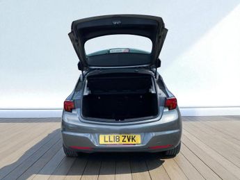 Vauxhall Astra 1.4i Turbo Elite Nav Auto Euro 6 (s/s) 5dr