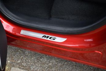MG HS 1.5 T-GDI 16.6kWh Exclusive Auto Euro 6 (s/s) 5dr