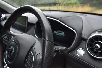 MG HS 1.5 T-GDI 16.6kWh Exclusive Auto Euro 6 (s/s) 5dr