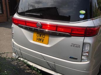 Nissan El Grand 2.5 highway star