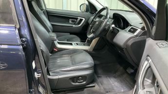 Land Rover Discovery Sport TD4 HSE 5-Door