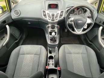 Ford Fiesta ZETEC 5-Door