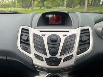 Ford Fiesta ZETEC 5-Door