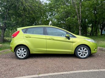 Ford Fiesta ZETEC 5-Door