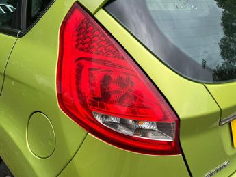 Ford Fiesta ZETEC 5-Door