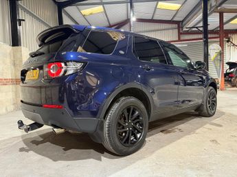 Land Rover Discovery Sport 2.0 TD4 SE Tech SUV 5dr Diesel Auto 4WD Euro 6 (s/s) (180 ps)