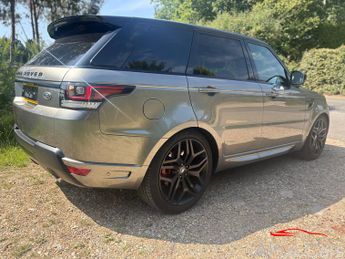 Land Rover Range Rover Sport 3.0 SD V6 Autobiography Dynamic SUV 5dr Diesel Auto 4WD Euro 6 (