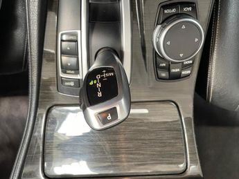 BMW 5 Series 3.0 535d Luxury Touring 5dr Diesel Auto Euro 6 (s/s) (313 ps)