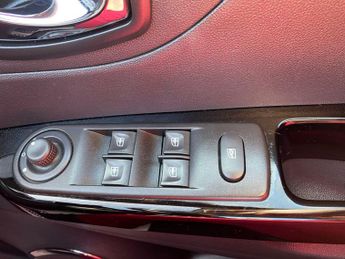Renault Captur 1.2 TCe ENERGY Dynamique Nav Auto Euro 6 (s/s) 5dr