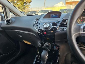 Ford Fiesta 1.0T EcoBoost Titanium Hatchback 5dr Petrol Powershift Euro 5 (1