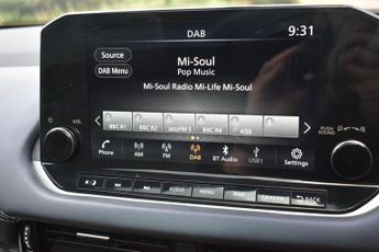 Nissan Qashqai 1.3 DIG-T MHEV Tekna+ XTRON Euro 6 (s/s) 5dr