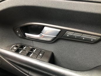 Land Rover Range Rover Evoque 2.2 SD4 OVERFINCH 5dr Auto [9] [Tech Pack]