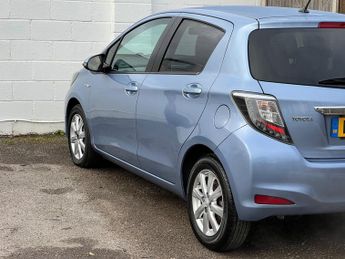 Toyota Yaris T4 HYBRID  5-Door