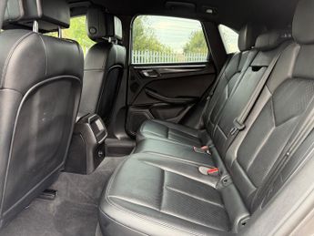 Porsche Macan 3.0 TD V6 S SUV 5dr Diesel PDK 4WD Euro 6 (s/s) (258 ps)