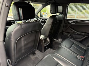 Porsche Macan 3.0 TD V6 S SUV 5dr Diesel PDK 4WD Euro 6 (s/s) (258 ps)