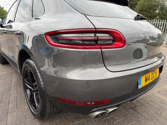 Porsche Macan 3.0 TD V6 S SUV 5dr Diesel PDK 4WD Euro 6 (s/s) (258 ps)