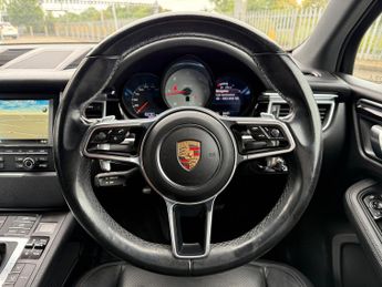 Porsche Macan 3.0 TD V6 S SUV 5dr Diesel PDK 4WD Euro 6 (s/s) (258 ps)