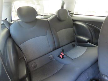 Mini Hatch Cooper 1.6 One 3dr