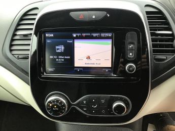 Renault Captur 0.9 TCe ENERGY Signature X Nav SUV 5dr Petrol Manual Euro 6 (s/s