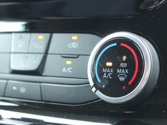 Ford Transit 2.0 460 EcoBlue Limited Minibus 5dr Diesel Auto RWD L4 H3 Euro 6