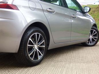 Peugeot 308 E-THP S/S SPORTIUM 5-Door