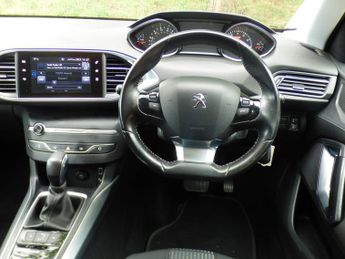 Peugeot 308 E-THP S/S SPORTIUM 5-Door