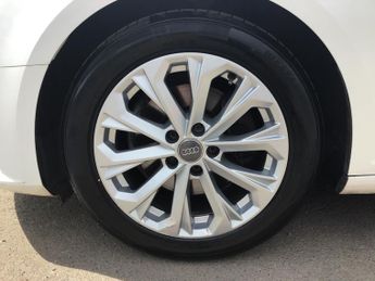 Audi A4 2.0 TDI ultra SE Saloon 4dr Diesel S Tronic Euro 6 (s/s) (150 ps