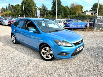 Ford Focus 1.6 Zetec Hatchback 5dr Petrol Manual (161 g/km, 99 bhp)