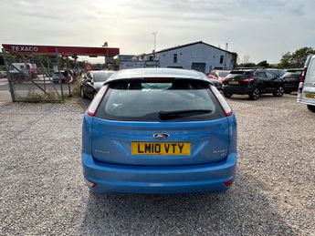 Ford Focus 1.6 Zetec Hatchback 5dr Petrol Manual (161 g/km, 99 bhp)