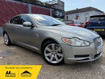 Jaguar XF 3.0d V6 Luxury Saloon 4dr Diesel Auto Euro 5 (240 ps)