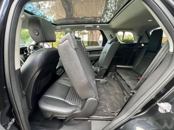 Land Rover Discovery Sport TD4 HSE LUXURY 5-Door