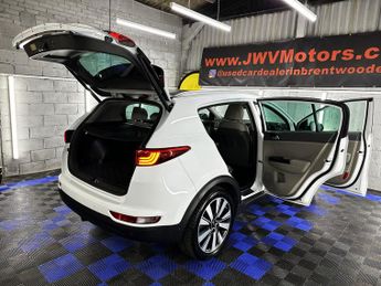 Kia Sportage 2.0 CRDi First Edition SUV 5dr Diesel Auto AWD Euro 6 (182 bhp)