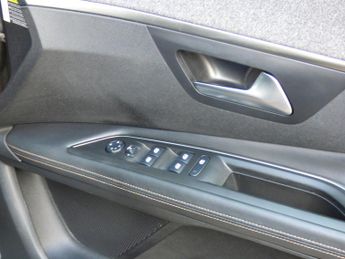 Peugeot 3008 THP S/S GT LINE 5-Door