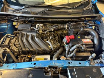 Nissan Juke 1.6 Tekna SUV 5dr Petrol XTRON Euro 6 (117 ps)