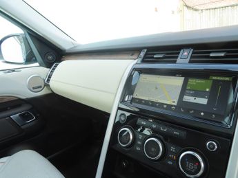 Land Rover Discovery SDV6 HSE 7 SEATER  SAT NAV REAR CAMERA FULL LANDOVER SERVICE HIS